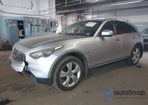 2010 Infiniti Fx35 z USA, uszkodzony, nr VIN JN8AS1MW2AM851296